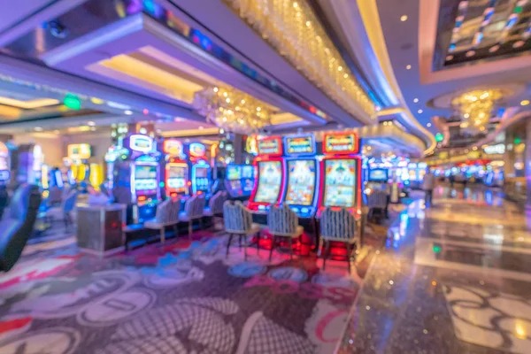 we777 Arcade Games interface showing Ocean King catch mechanics with real-time balance display